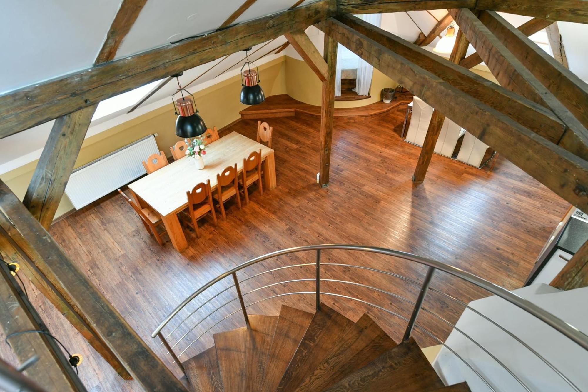 Amazing Charles Bridge Apartment Прага Экстерьер фото