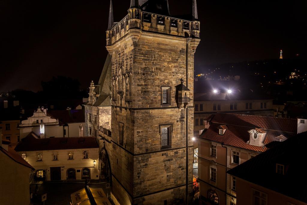 Amazing Charles Bridge Apartment Прага Номер фото
